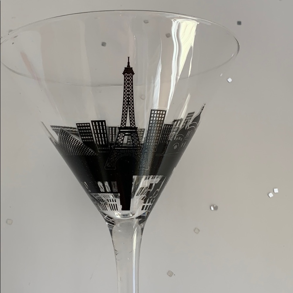 8 ! Martini Glasses w/ Paris in Black Beautiful!